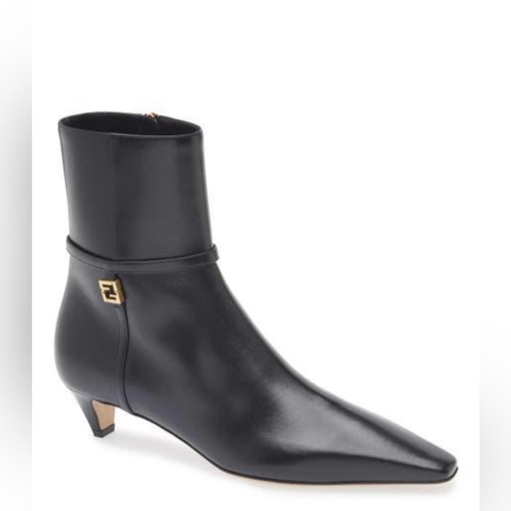 Authentic Fendi FFold |  Women’s Black Leather Low-Heeled Boots | Size 36